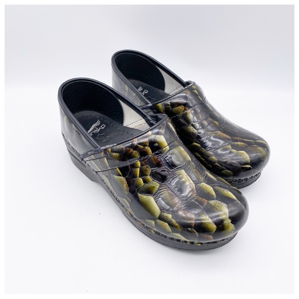 Dansko Green Croc Skin Pattern‎ Clogs Size 38 7.5-8